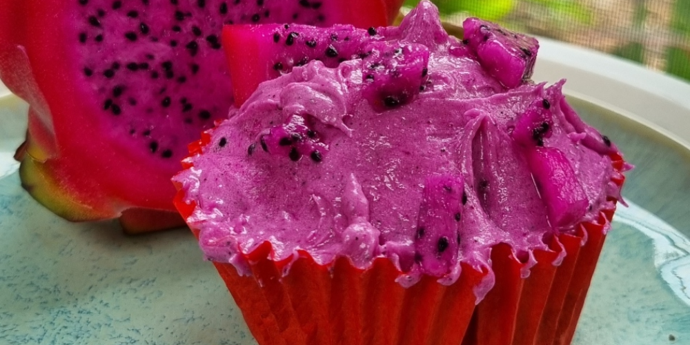 Dragon Fruit Pink Pitaya Cup Cakes